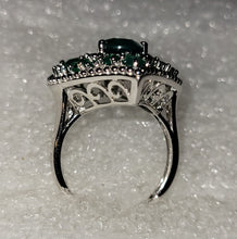 Load image into Gallery viewer, Green Onyx Silver Heart Ring
